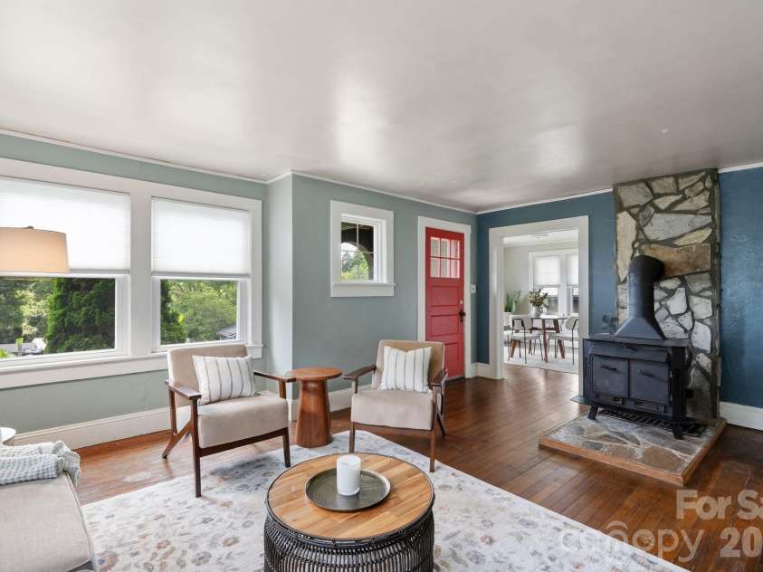 385 Pisgah Drive, Canton, NC 28716.  MLS# CAR4377431, YatesRealty ID 33709. 