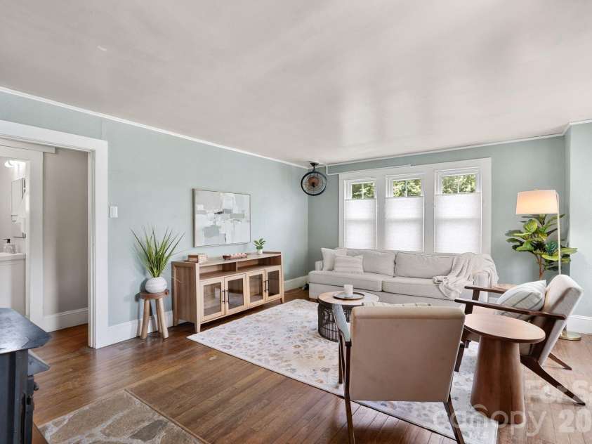385 Pisgah Drive, Canton, NC 28716.  MLS# CAR4377431, YatesRealty ID 33709. 