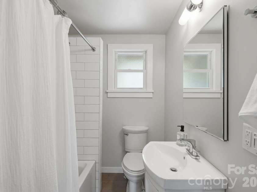 385 Pisgah Drive, Canton, NC 28716.  MLS# CAR4377431, YatesRealty ID 33709. 