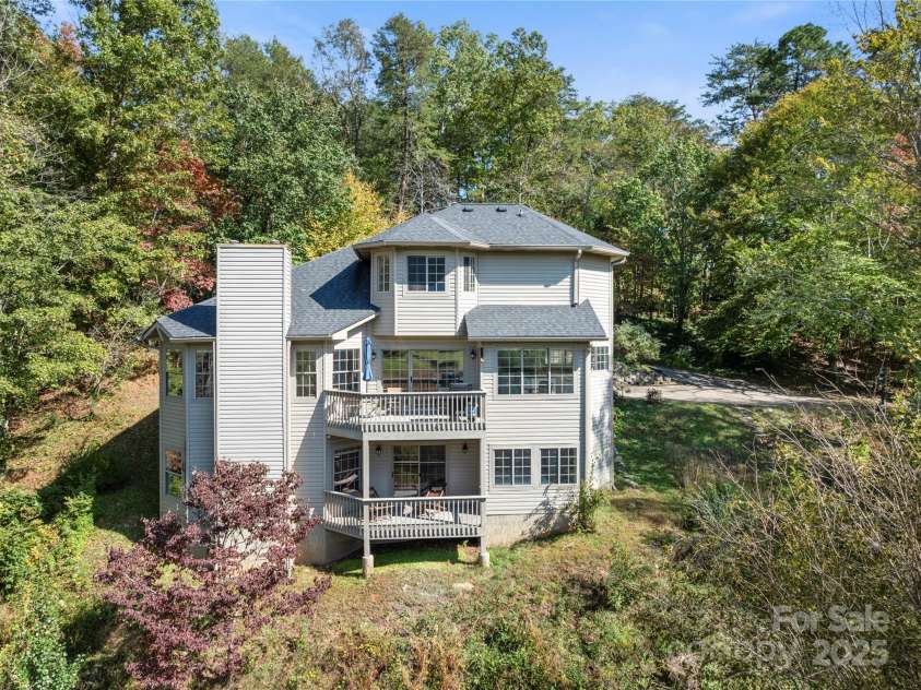 108 June Court, Lake Lure, NC 28746.  MLS# CAR4314287, YatesRealty ID 3371. 