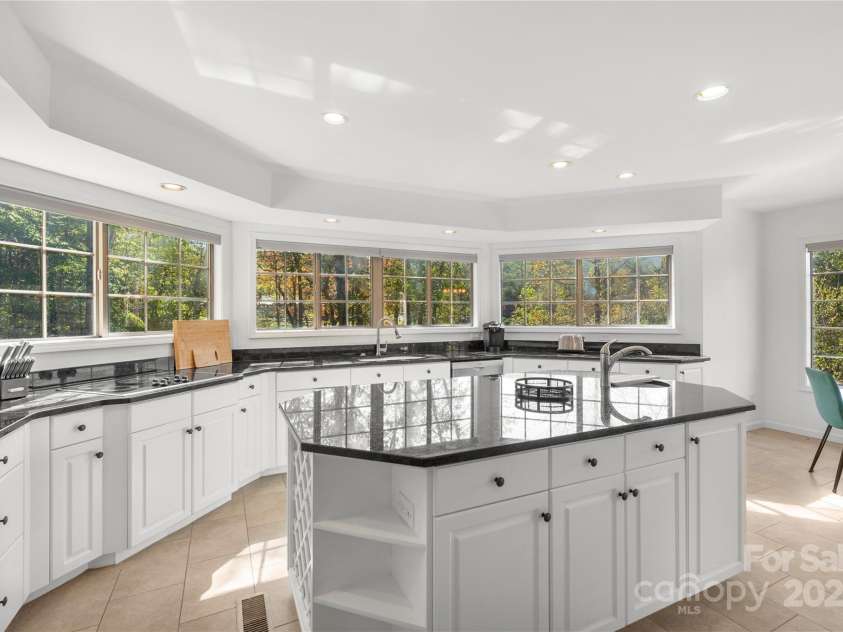 108 June Court, Lake Lure, NC 28746.  MLS# CAR4314287, YatesRealty ID 3371. Kitchen