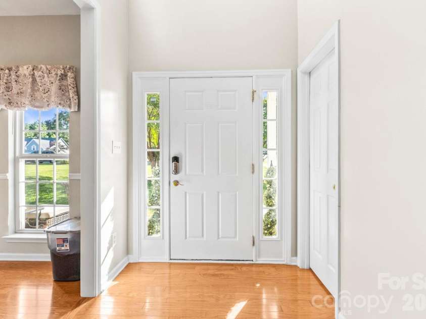 135 Painted Bunting Drive, Troutman, NC 28166.  MLS# CAR4396149, YatesRealty ID 33711. 