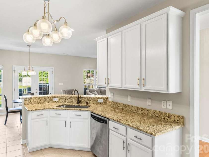 135 Painted Bunting Drive, Troutman, NC 28166.  MLS# CAR4396149, YatesRealty ID 33711. 