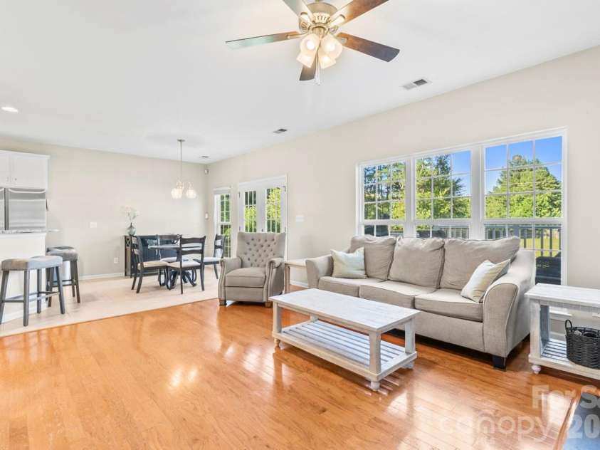 135 Painted Bunting Drive, Troutman, NC 28166.  MLS# CAR4396149, YatesRealty ID 33711. 