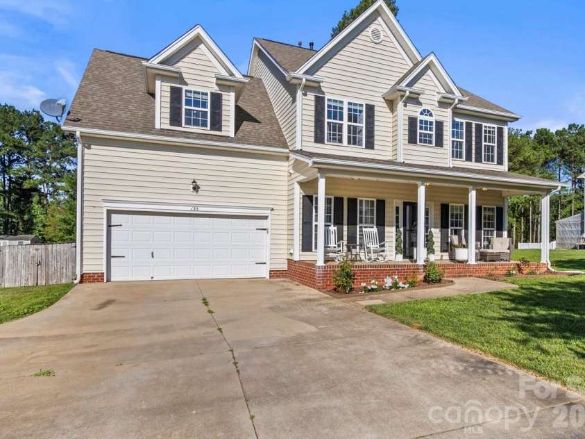 135 Painted Bunting Drive, Troutman, NC 28166.  MLS# CAR4396149, YatesRealty ID 33711. 