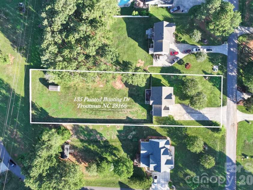 135 Painted Bunting Drive, Troutman, NC 28166.  MLS# CAR4396149, YatesRealty ID 33711. 