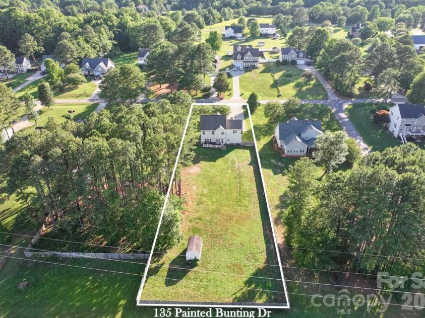 135 Painted Bunting Drive, Troutman, NC 28166.  MLS# CAR4396149, YatesRealty ID 33711. 