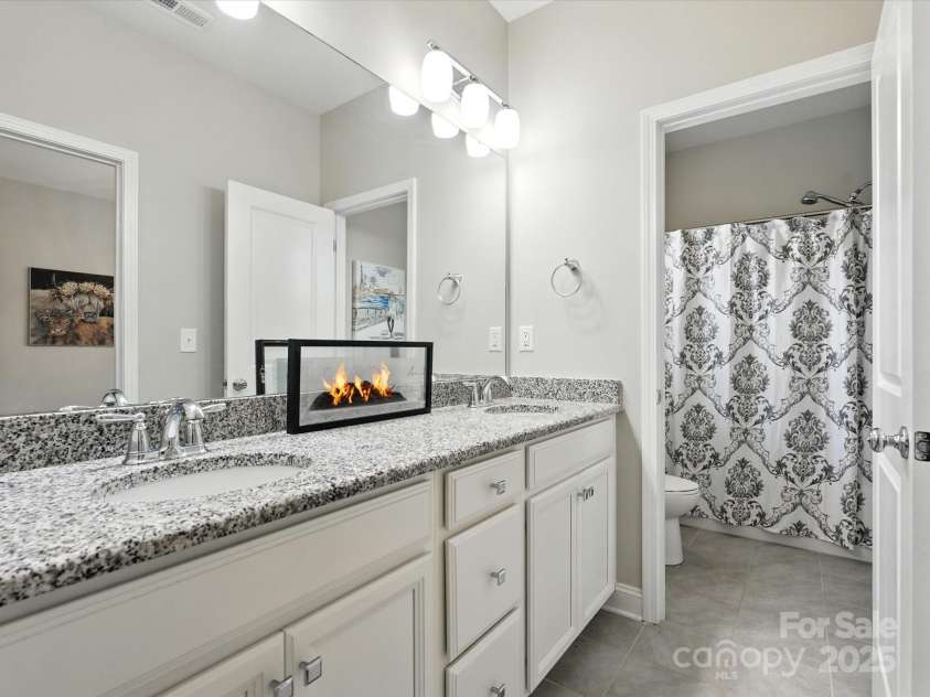 2033 Folkstone Lane, Lancaster, SC 29720.  MLS# CAR4287306, YatesRealty ID 33712. 