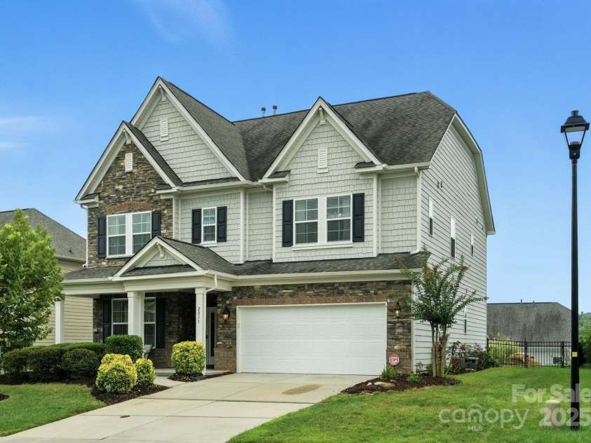2033 Folkstone Lane, Lancaster, SC 29720.  MLS# CAR4287306, YatesRealty ID 33712. 