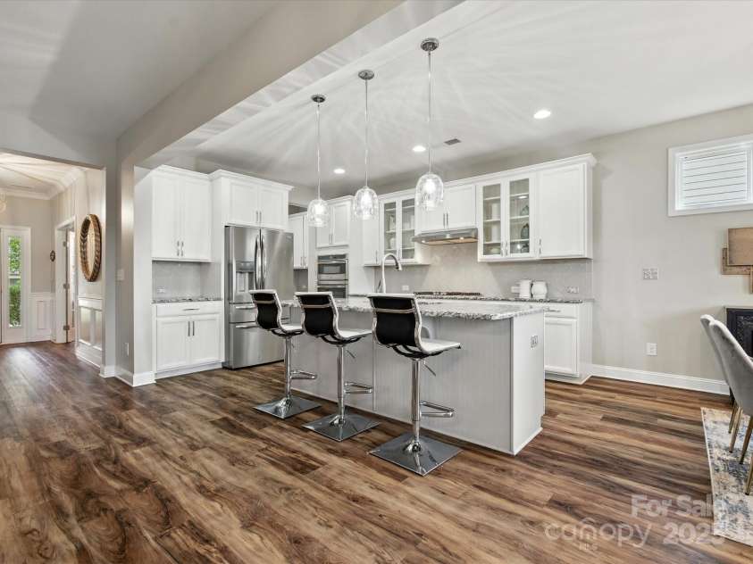 2033 Folkstone Lane, Lancaster, SC 29720.  MLS# CAR4287306, YatesRealty ID 33712. Gorgeous LVP warm Floors throughout