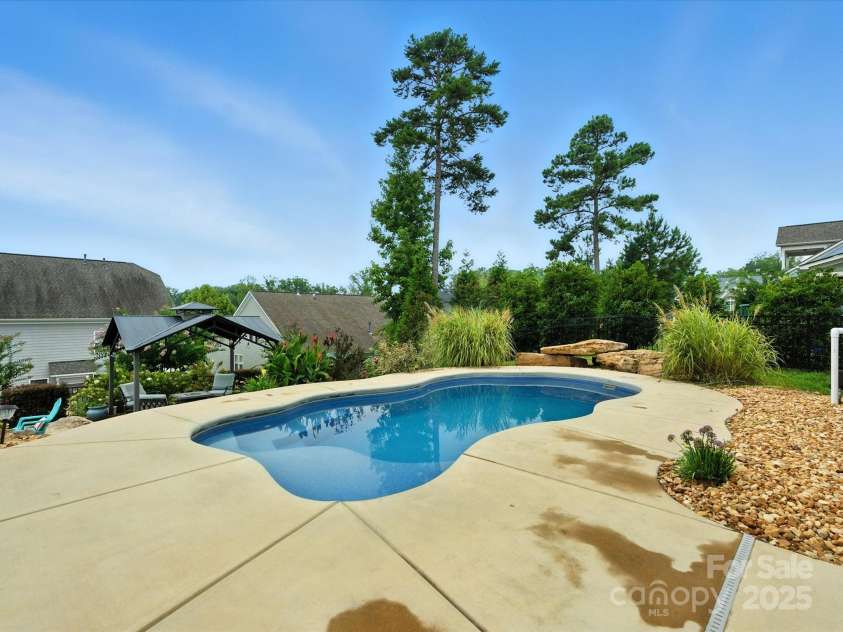 2033 Folkstone Lane, Lancaster, SC 29720.  MLS# CAR4287306, YatesRealty ID 33712. What a pool too! Installed in the past 18 months