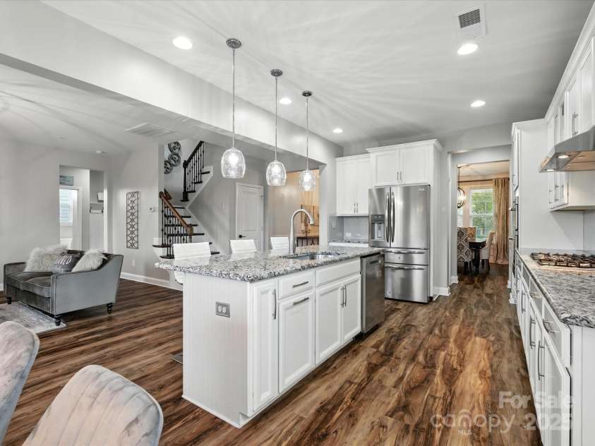 2033 Folkstone Lane, Lancaster, SC 29720.  MLS# CAR4287306, YatesRealty ID 33712. Wow! What a Kitchen!!!