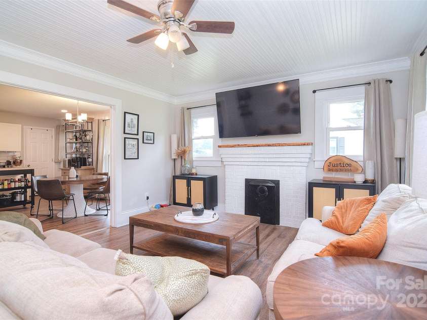 2004 Pennsylvania Avenue, Kannapolis, NC 28083.  MLS# CAR4290031, YatesRealty ID 33713. 