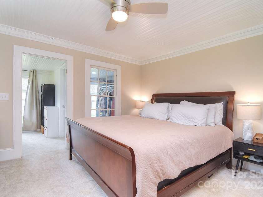 2004 Pennsylvania Avenue, Kannapolis, NC 28083.  MLS# CAR4290031, YatesRealty ID 33713. 