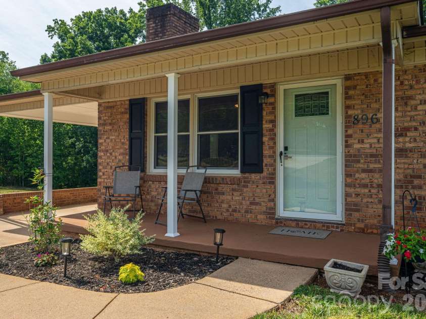896 Cedarline Drive, Shelby, NC 28150.  MLS# CAR4397447, YatesRealty ID 33713. 