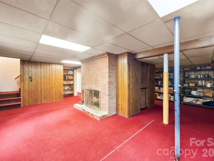 112 Amity Circle, Belmont, NC 28012.  MLS# CAR4390773, YatesRealty ID 33714. 