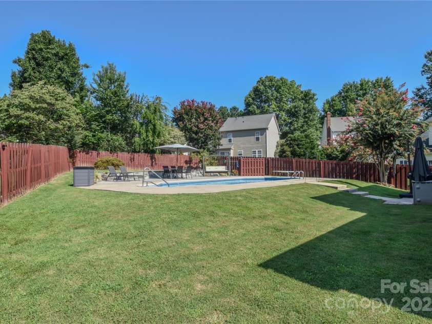 129 Easy Street, Mooresville, NC 28117.  MLS# CAR4294083, YatesRealty ID 33715. 