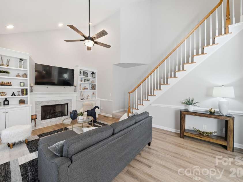11204 Tavernay Parkway, Charlotte, NC 28262.  MLS# CAR4396935, YatesRealty ID 33716. 