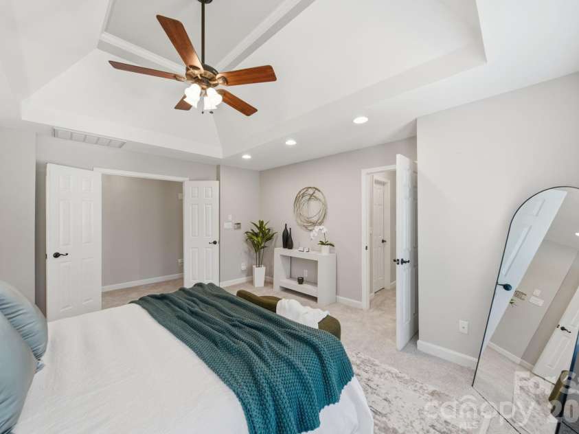 11204 Tavernay Parkway, Charlotte, NC 28262.  MLS# CAR4396935, YatesRealty ID 33716. 