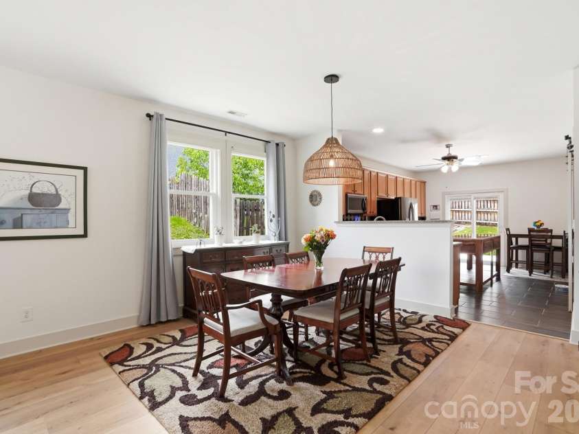 2211 Savannah Hills Drive, Matthews, NC 28105.  MLS# CAR4392429, YatesRealty ID 33717. 