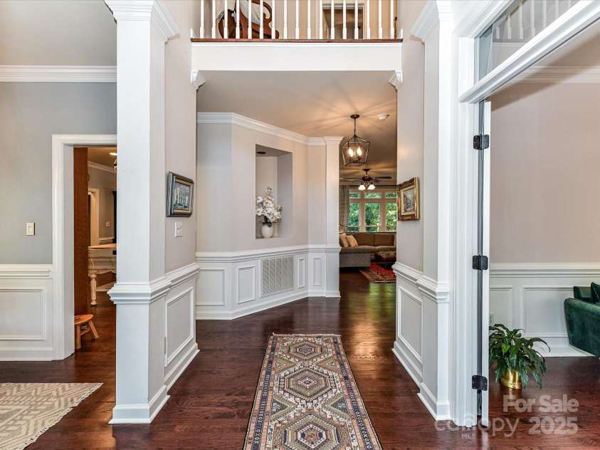 4806 Shannamara Drive, Matthews, NC 28104.  MLS# CAR4271064, YatesRealty ID 33717. 