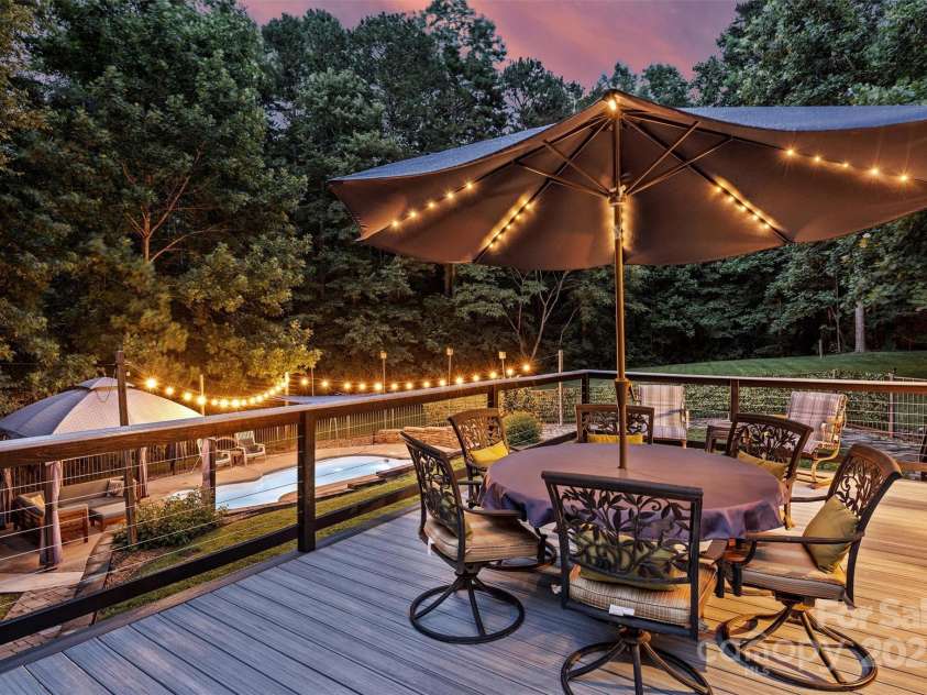 6411 Glenn Teague Road, Charlotte, NC 28216.  MLS# CAR4272377, YatesRealty ID 33718. 