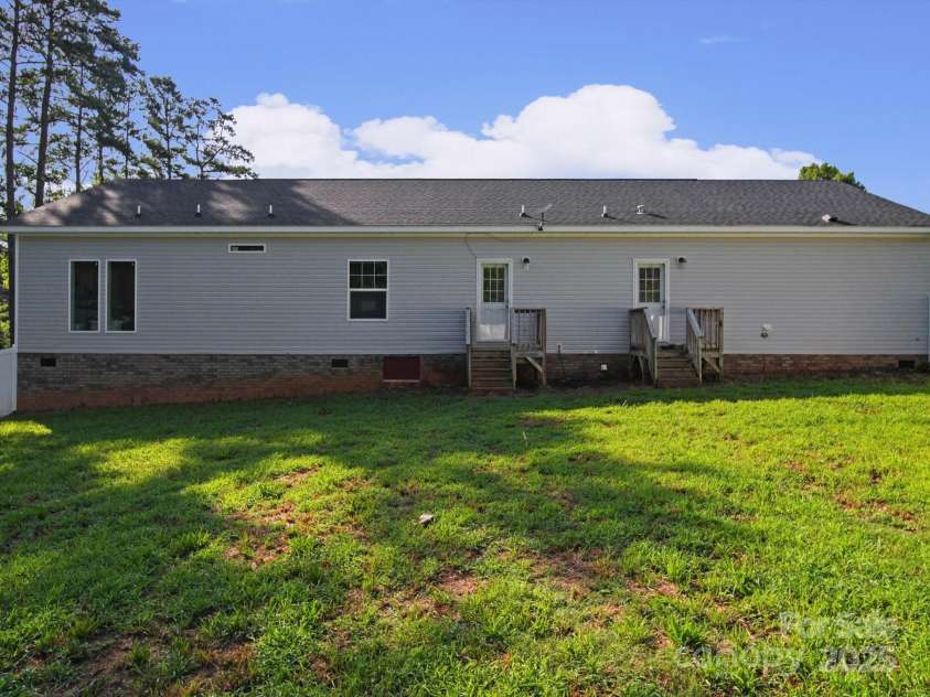 40806 Southbound Road, Albemarle, NC 28001.  MLS# CAR4281817, YatesRealty ID 33719. 