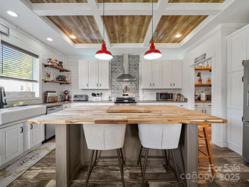 40806 Southbound Road, Albemarle, NC 28001.  MLS# CAR4281817, YatesRealty ID 33719. 