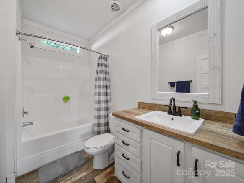 40806 Southbound Road, Albemarle, NC 28001.  MLS# CAR4281817, YatesRealty ID 33719. 