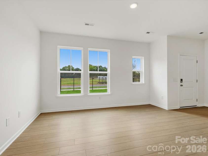6613 Fire Lily Lane, Charlotte, NC 28216.  MLS# CAR4426558, YatesRealty ID 33719. 