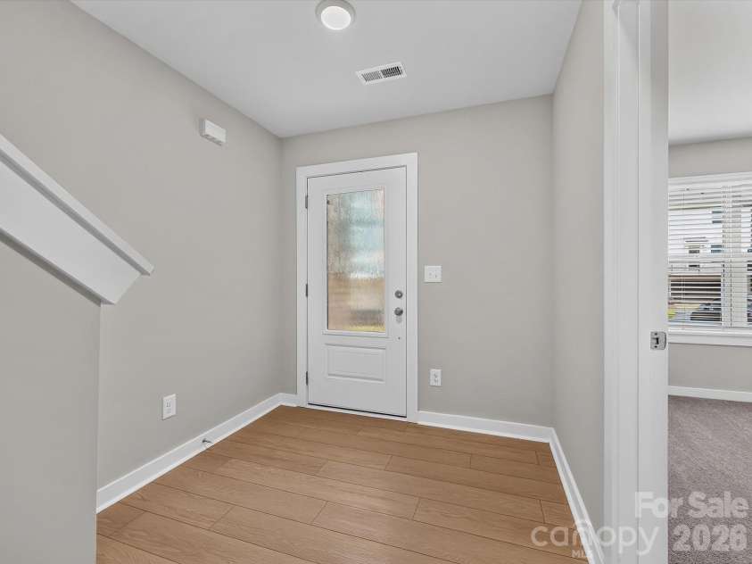 1128 Bismuth Lane, Charlotte, NC 28211.  MLS# CAR4352904, YatesRealty ID 3372. 