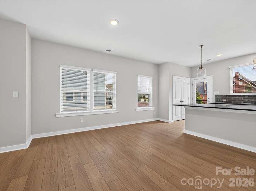 1128 Bismuth Lane, Charlotte, NC 28211.  MLS# CAR4352904, YatesRealty ID 3372. 
