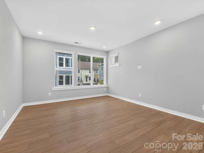 1128 Bismuth Lane, Charlotte, NC 28211.  MLS# CAR4352904, YatesRealty ID 3372. 
