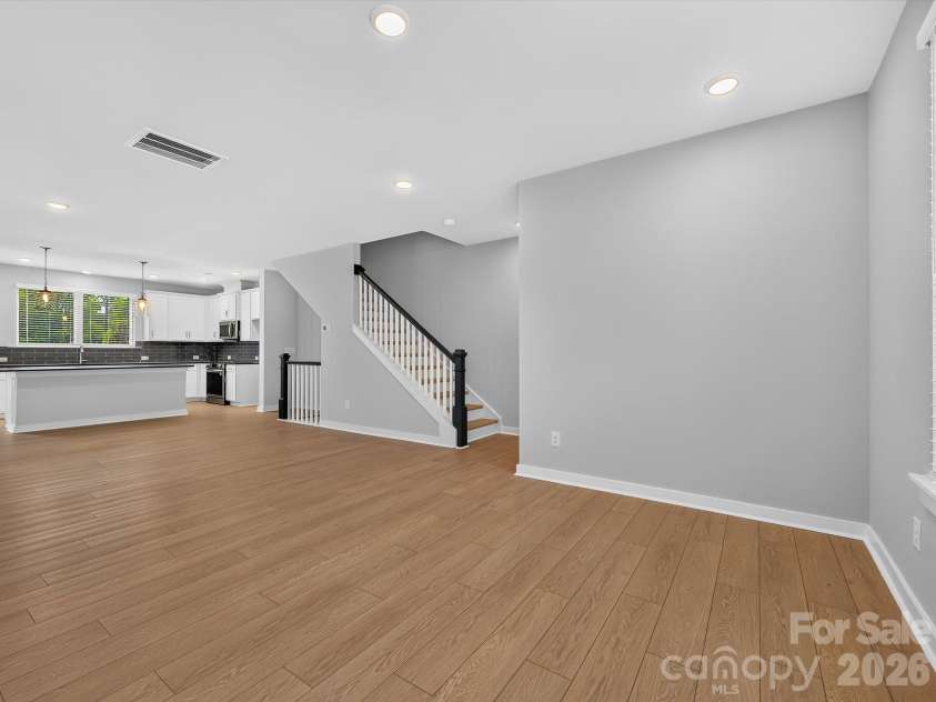 1128 Bismuth Lane, Charlotte, NC 28211.  MLS# CAR4352904, YatesRealty ID 3372. 