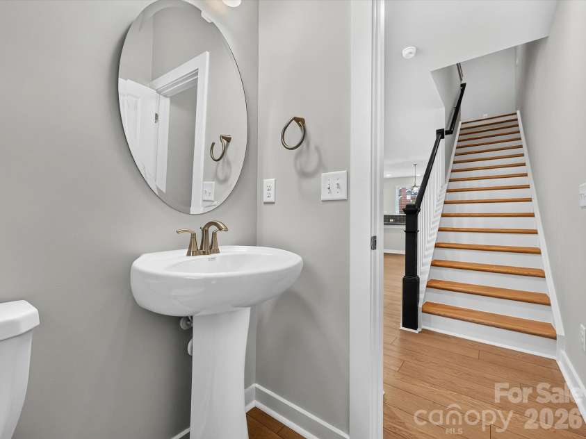 1128 Bismuth Lane, Charlotte, NC 28211.  MLS# CAR4352904, YatesRealty ID 3372. 