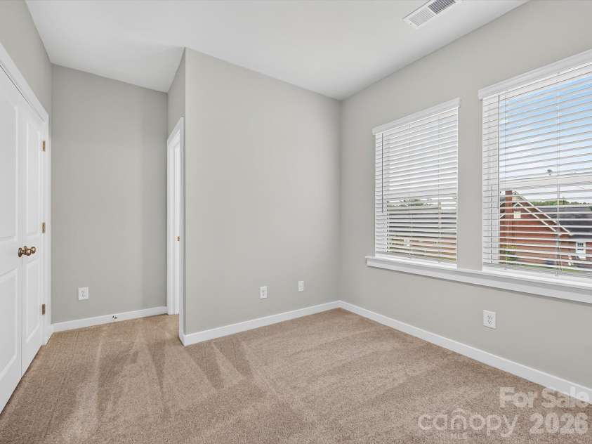 1128 Bismuth Lane, Charlotte, NC 28211.  MLS# CAR4352904, YatesRealty ID 3372. 