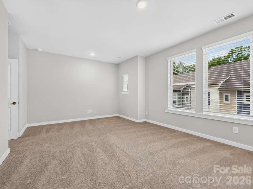 1128 Bismuth Lane, Charlotte, NC 28211.  MLS# CAR4352904, YatesRealty ID 3372. 