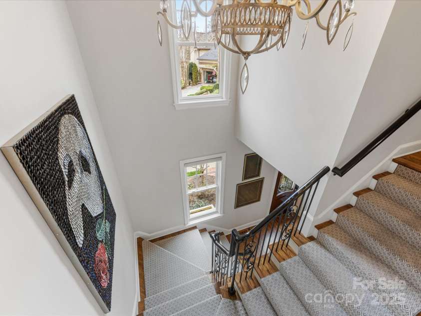 6711 Conservatory Lane, Charlotte, NC 28210.  MLS# CAR4221966, YatesRealty ID 3372. Foyer