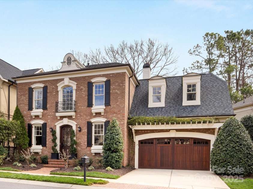 6711 Conservatory Lane, Charlotte, NC 28210.  MLS# CAR4221966, YatesRealty ID 3372. Front of Home