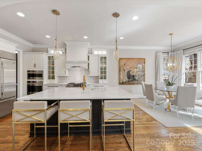 6711 Conservatory Lane, Charlotte, NC 28210.  MLS# CAR4221966, YatesRealty ID 3372. Kitchen