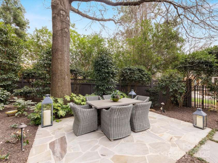 6711 Conservatory Lane, Charlotte, NC 28210.  MLS# CAR4221966, YatesRealty ID 3372. Patio