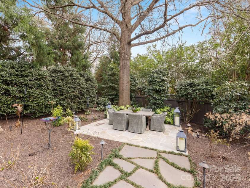 6711 Conservatory Lane, Charlotte, NC 28210.  MLS# CAR4221966, YatesRealty ID 3372. Patio