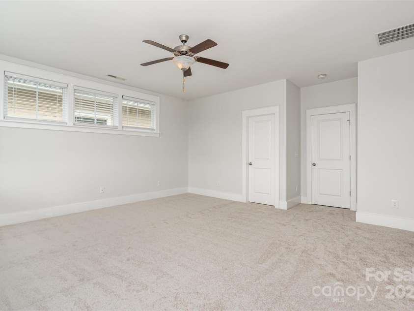 526 Spring Landing Drive, Rock Hill, SC 29730.  MLS# CAR4287498, YatesRealty ID 33721. 