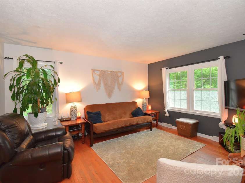 76 Melton Road, Candler, NC 28715.  MLS# CAR4289912, YatesRealty ID 33722. 