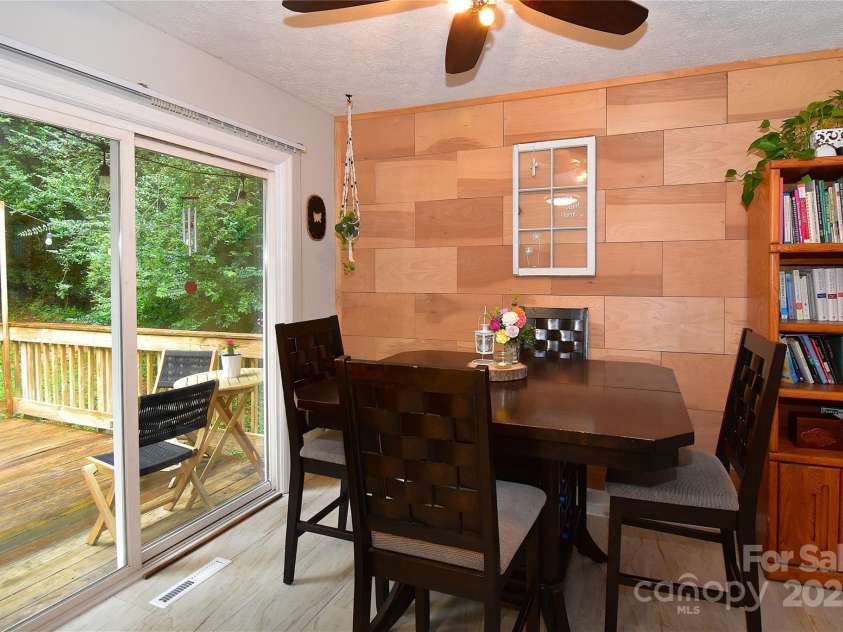 76 Melton Road, Candler, NC 28715.  MLS# CAR4289912, YatesRealty ID 33722. 