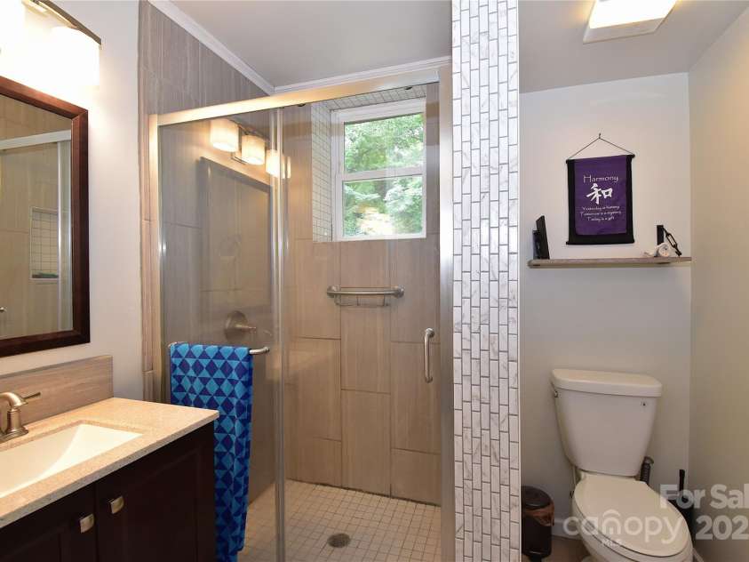 76 Melton Road, Candler, NC 28715.  MLS# CAR4289912, YatesRealty ID 33722. 