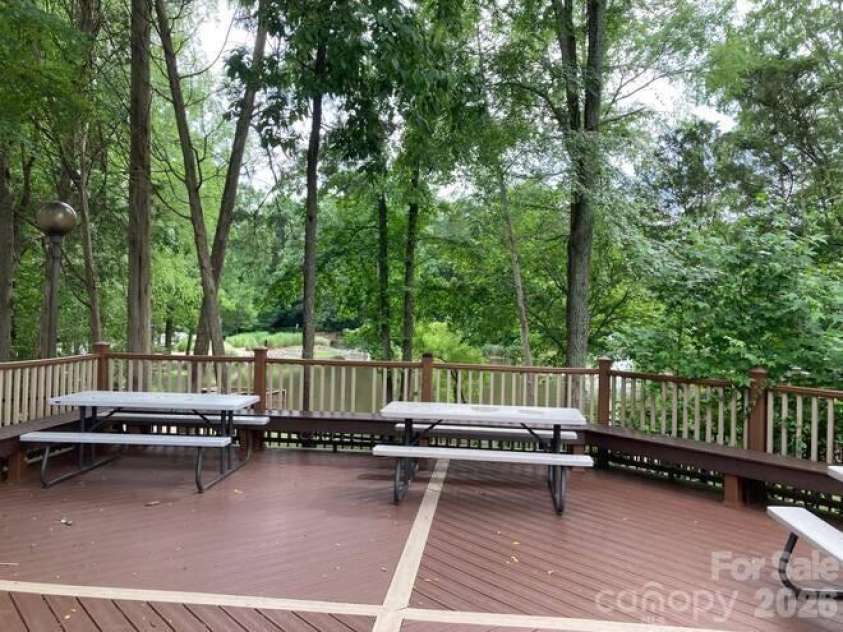 3009 Planters Walk Court, Charlotte, NC 28210.  MLS# CAR4383796, YatesRealty ID 33723. Picnic Area Overlooking Pond