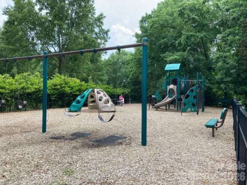 3009 Planters Walk Court, Charlotte, NC 28210.  MLS# CAR4383796, YatesRealty ID 33723. Playground Area