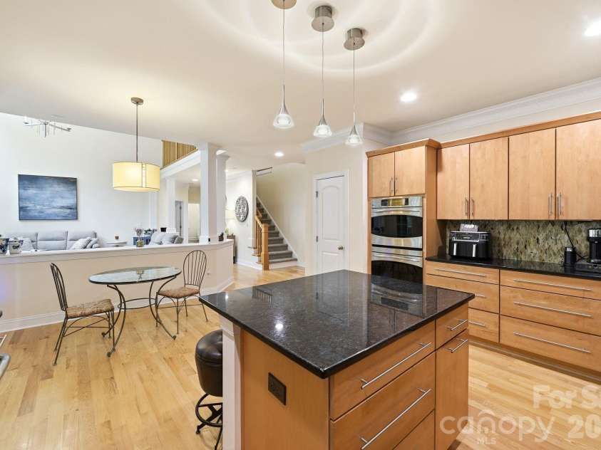 309 Walking Horse Trail, Davidson, NC 28036.  MLS# CAR4398377, YatesRealty ID 33725. 
