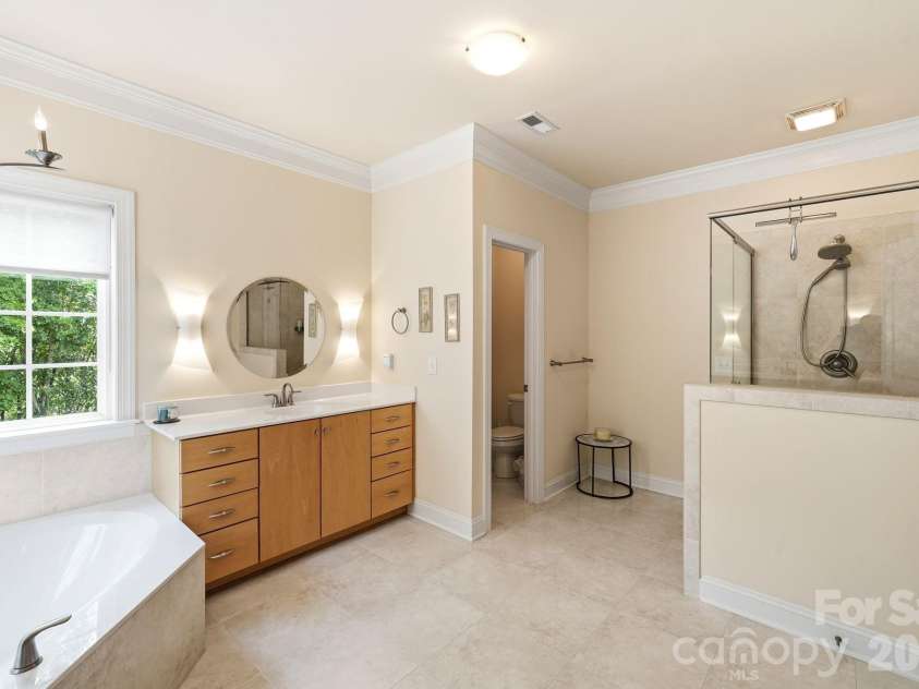 309 Walking Horse Trail, Davidson, NC 28036.  MLS# CAR4398377, YatesRealty ID 33725. 